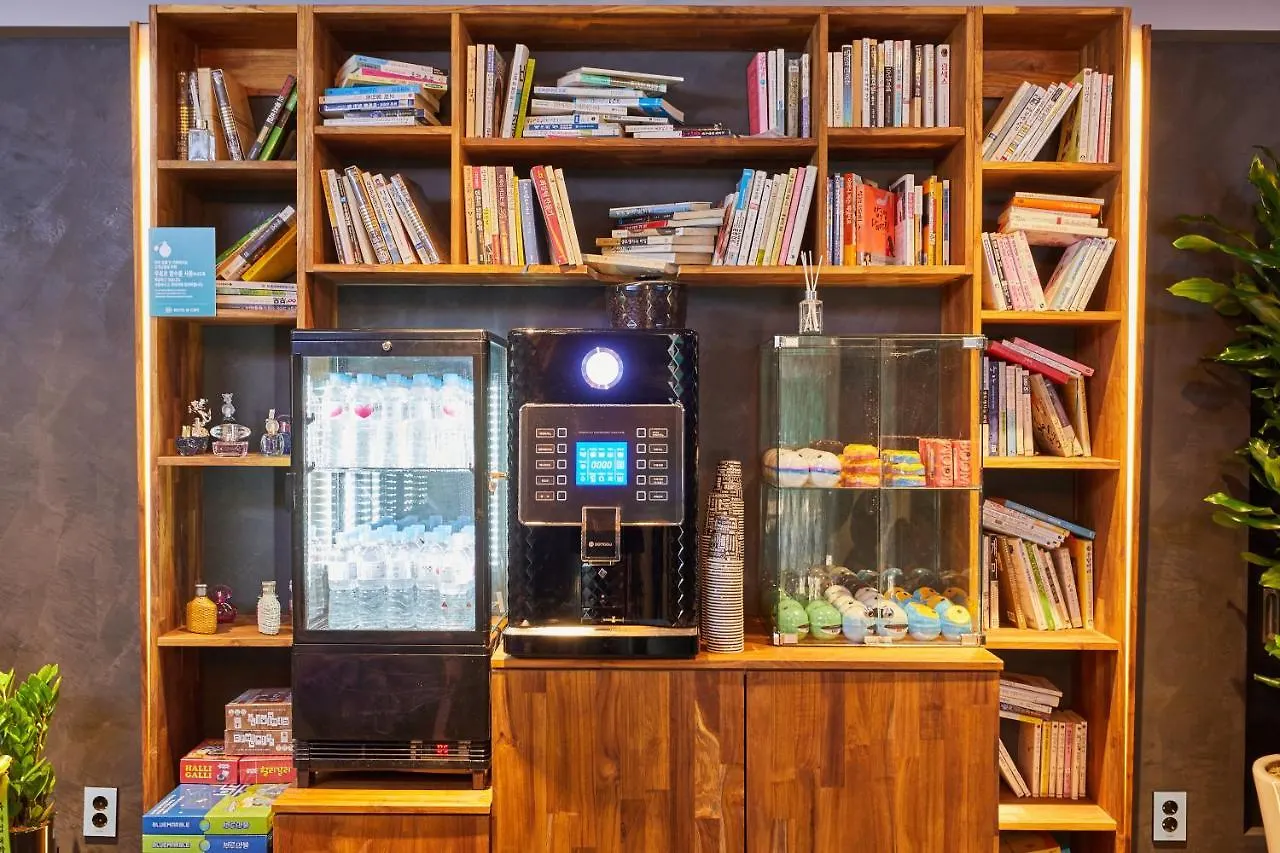Hotel In Cafe Doksan Seul Güney Kore