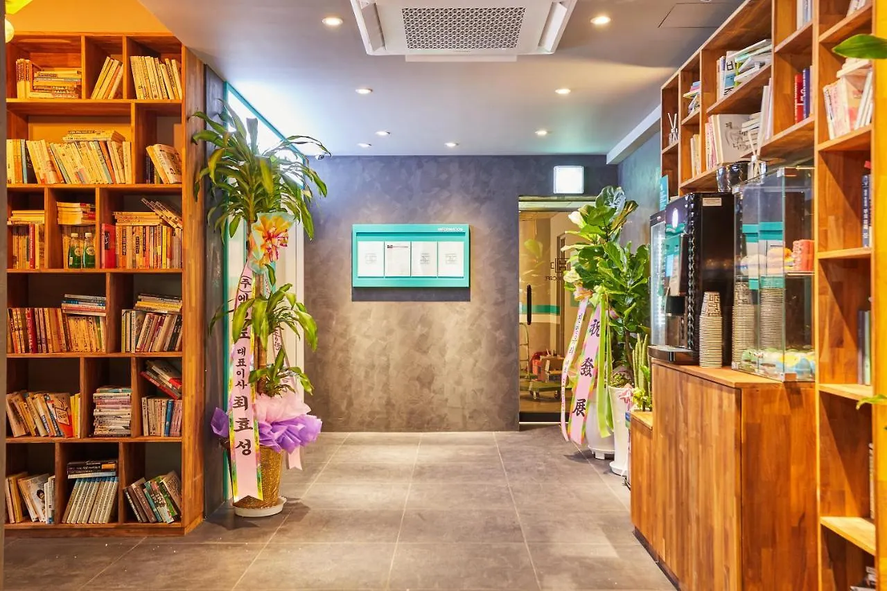 Hotel In Cafe Doksan Seul