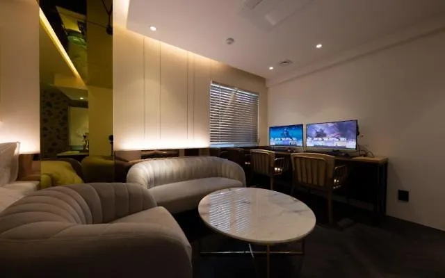 Hotel In Cafe Doksan Seul