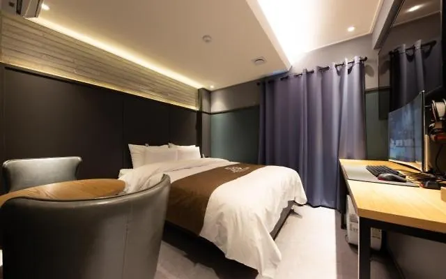 Hotel In Cafe Doksan Seul Güney Kore