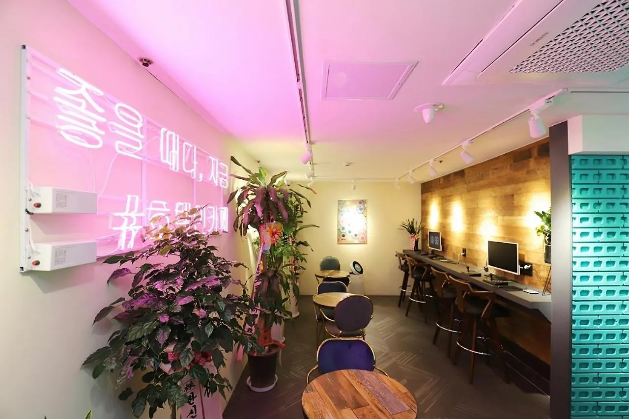Hotel In Cafe Doksan Seul 3*,  Korea Południowa